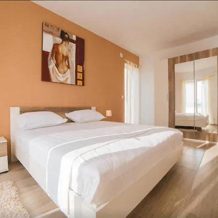 House Karlo Apartment