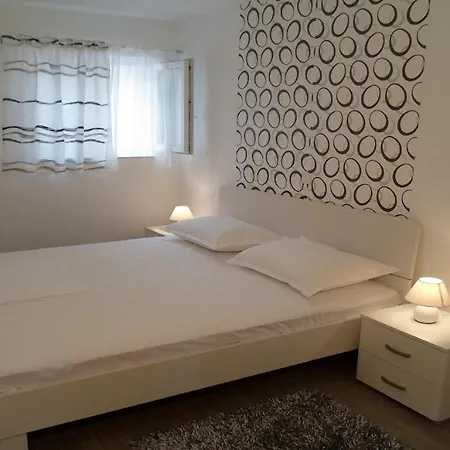 House Karlo Apartment